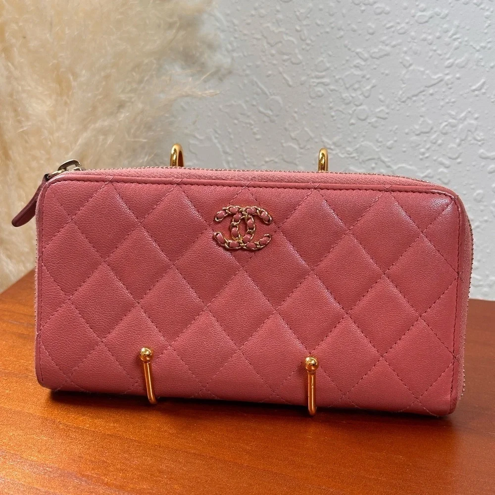 CHANEL 19 Zip Around Wallet in Blush Apricot Pink Matelasse Lambskin Authentic